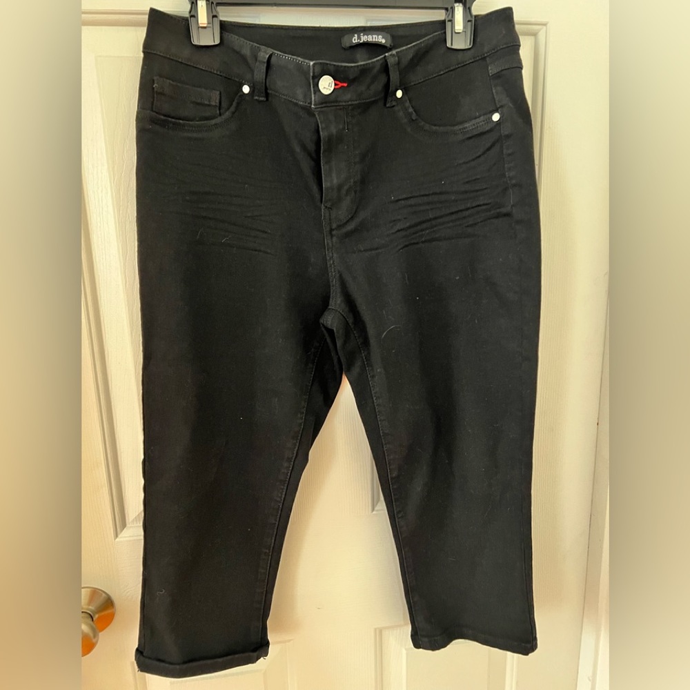 Women’s size 12 black d.jeans ankle length red stitching